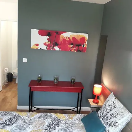 D'hotes Moderne Проживание в семье
